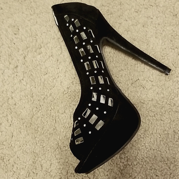 Liliana 5" heels 2" platform sz 7 - Picture 4 of 4